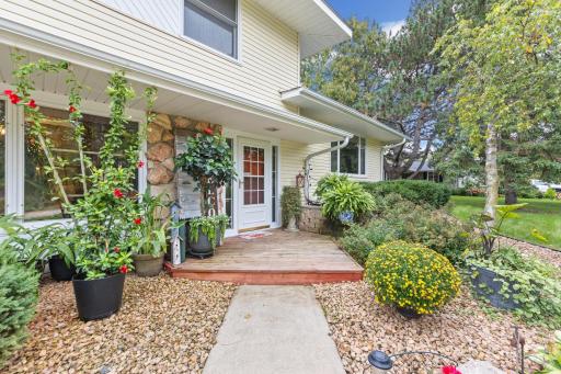 228 Walnut Lane, Apple Valley, MN 55124