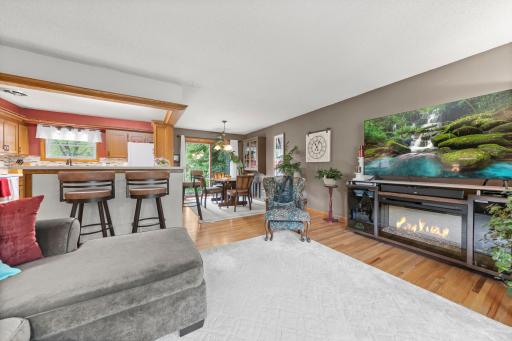 228 Walnut Lane, Apple Valley, MN 55124