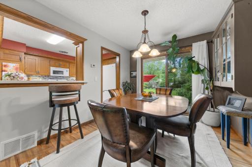 228 Walnut Lane, Apple Valley, MN 55124