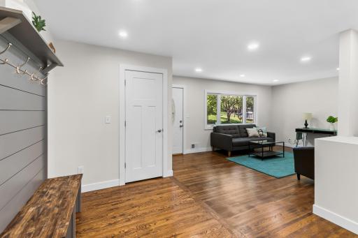 2566 Beacon Street, Saint Paul, MN 55113