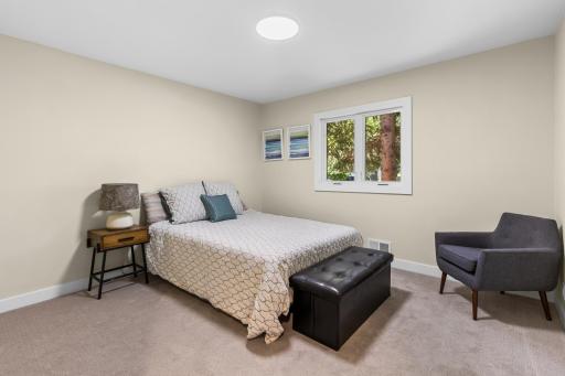 2566 Beacon Street, Saint Paul, MN 55113