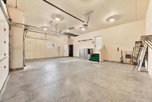 6016 Autumn Drive S, Fargo, ND 58104