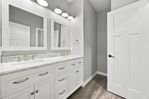 6016 Autumn Drive S, Fargo, ND 58104