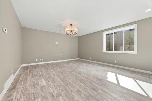 6016 Autumn Drive S, Fargo, ND 58104