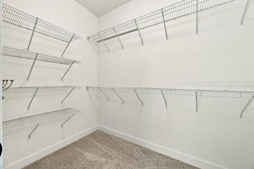 6016 Autumn Drive S, Fargo, ND 58104