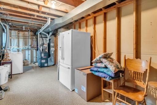246 laundryroom2.jpg