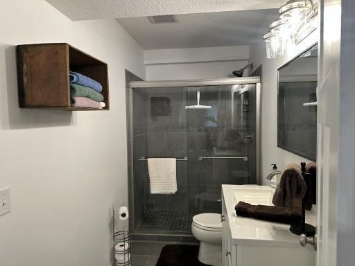 Basement 3/4 Bath 1.jpg