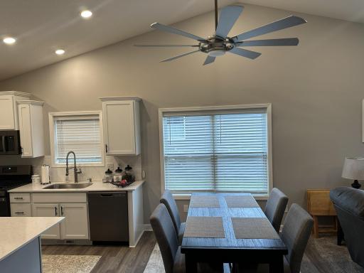 Dining Room.jpg