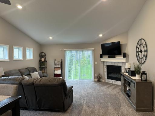 Living Room 2.jpg