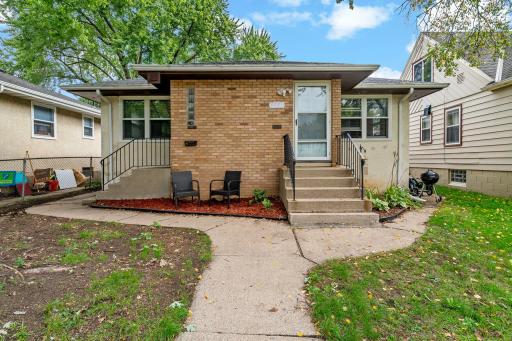 Welcome to 5749 and 5751 Bloomington Ave., Minneapolis. This centrally located duplex is near Taft Lake/Park and Lake Nokomis.