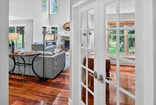 2398 Hunter Drive, Chanhassen, MN 55317