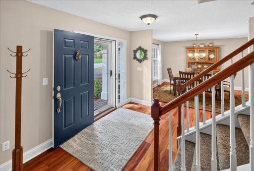 2398 Hunter Drive, Chanhassen, MN 55317