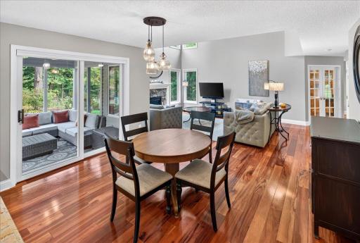 2398 Hunter Drive, Chanhassen, MN 55317
