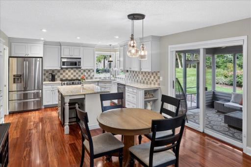 2398 Hunter Drive, Chanhassen, MN 55317