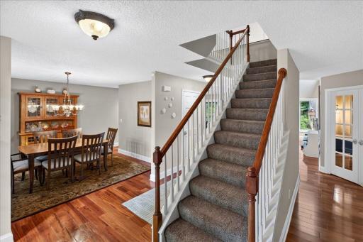 2398 Hunter Drive, Chanhassen, MN 55317
