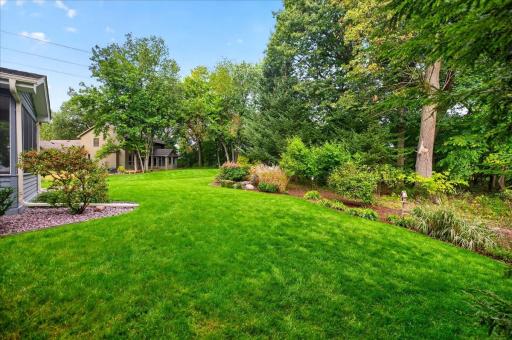 2398 Hunter Drive, Chanhassen, MN 55317