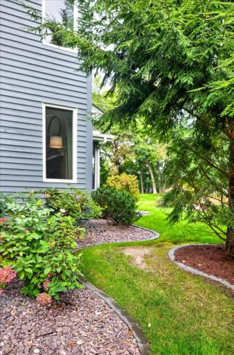 2398 Hunter Drive, Chanhassen, MN 55317