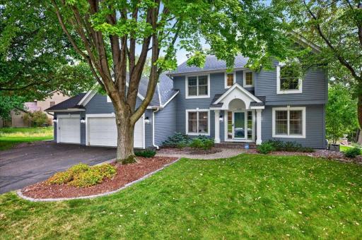 2398 Hunter Drive, Chanhassen, MN 55317