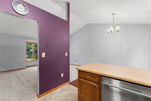 2824 Mckinley Drive, Woodbury, MN 55125