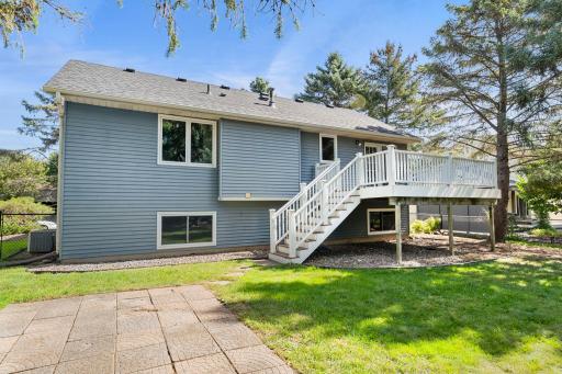 2824 Mckinley Drive, Woodbury, MN 55125