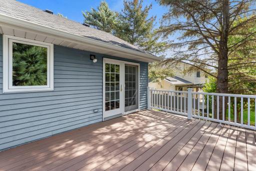 2824 Mckinley Drive, Woodbury, MN 55125