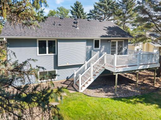 2824 Mckinley Drive, Woodbury, MN 55125