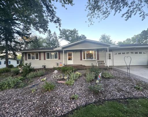 1655 Woodcrest Avenue, Owatonna, MN 55060