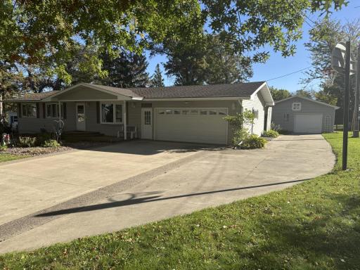 1655 Woodcrest Avenue, Owatonna, MN 55060