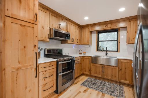 825 W River Road, Champlin, MN 55316