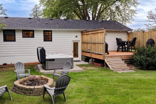 825 W River Road, Champlin, MN 55316