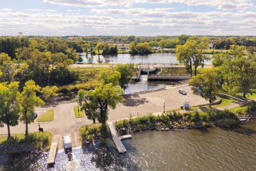 825 W River Road, Champlin, MN 55316
