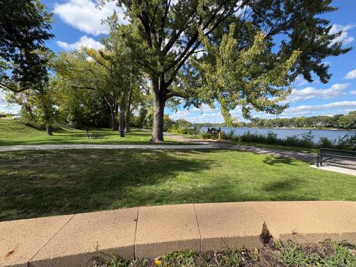 825 W River Road, Champlin, MN 55316