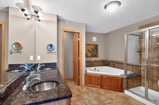 14260 Wilds Drive NW, Prior Lake, MN 55372