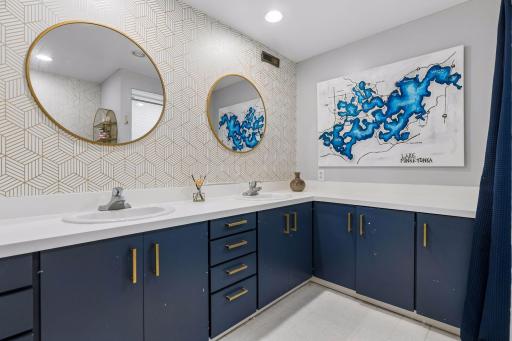 4734 Coventry Road E, Minnetonka, MN 55345