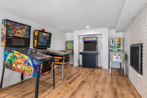 4734 Coventry Road E, Minnetonka, MN 55345