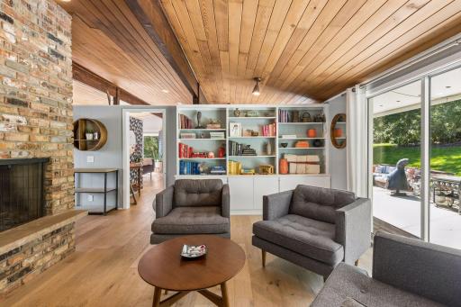 4734 Coventry Road E, Minnetonka, MN 55345