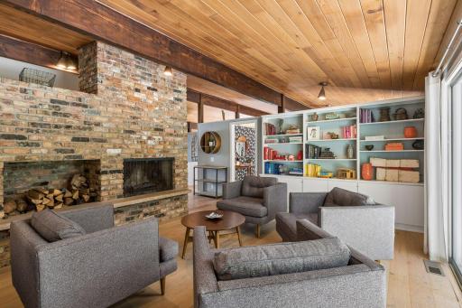 4734 Coventry Road E, Minnetonka, MN 55345