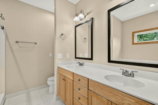 5048 Scenic View Drive SW, Rochester, MN 55902