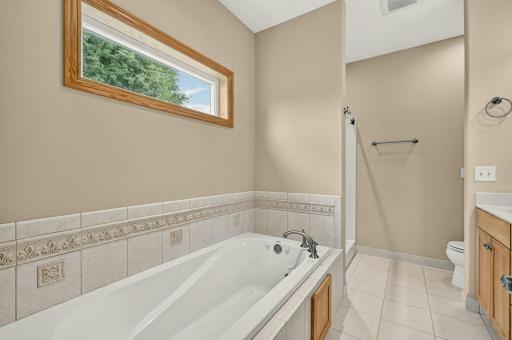 5048 Scenic View Drive SW, Rochester, MN 55902