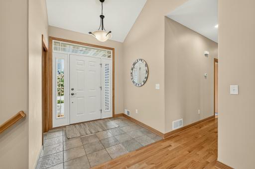5048 Scenic View Drive SW, Rochester, MN 55902