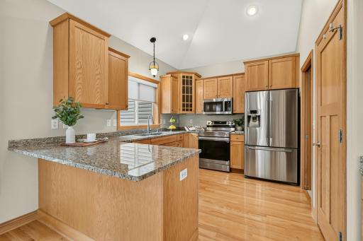 5048 Scenic View Drive SW, Rochester, MN 55902