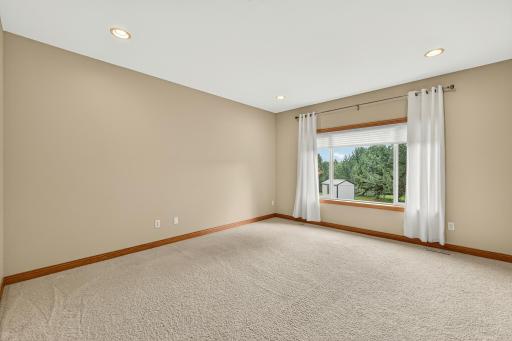 5048 Scenic View Drive SW, Rochester, MN 55902