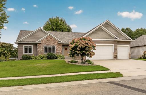 5048 Scenic View Drive SW, Rochester, MN 55902