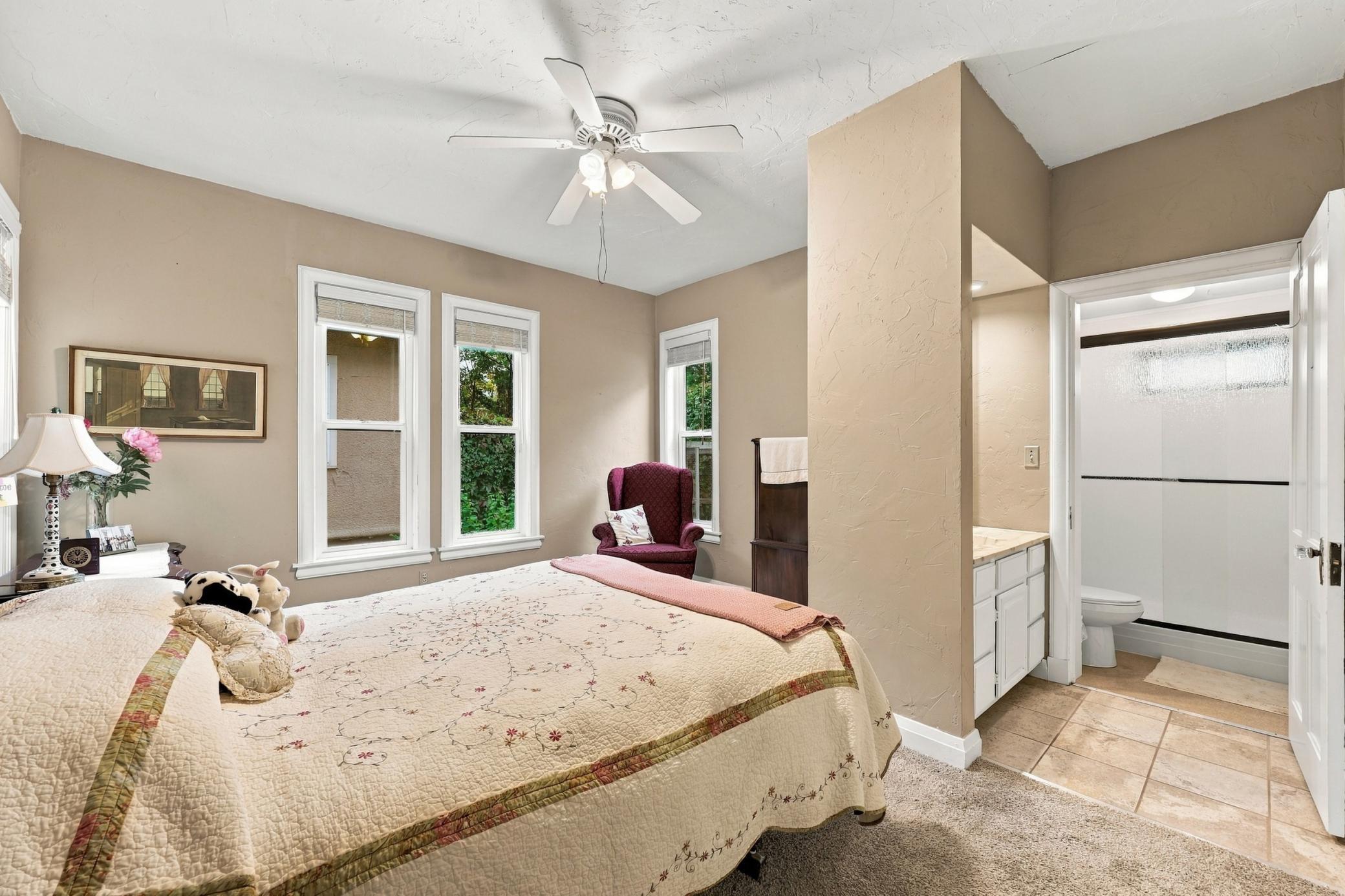 Bedroom #1