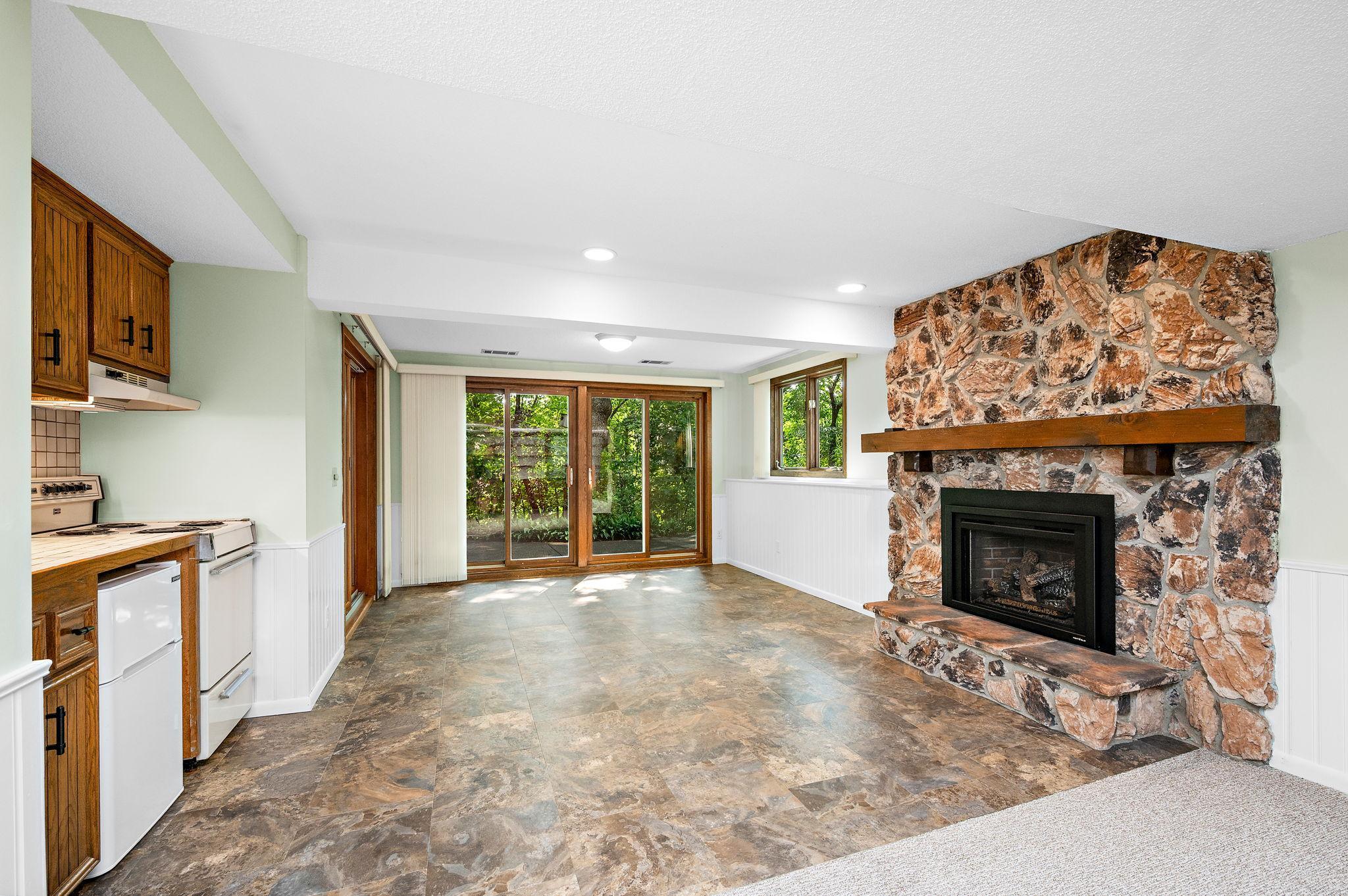 29-web-or-mls-12050-48th-ave-n.jpg