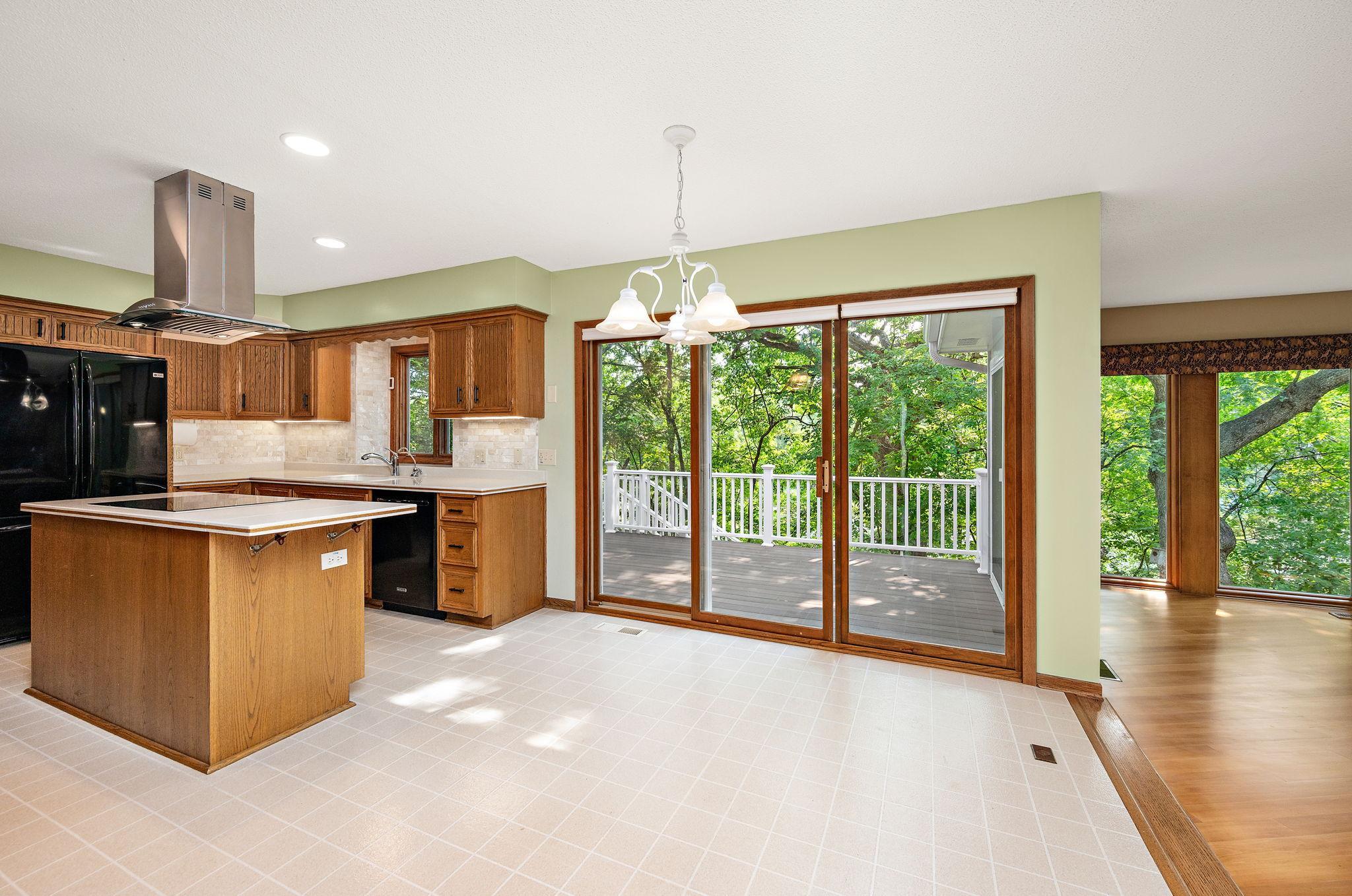 8-web-or-mls-12050-48th-ave-n.jpg