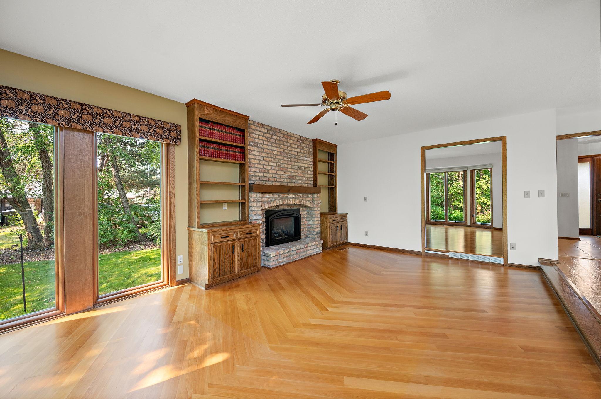 7-web-or-mls-12050-48th-ave-n.jpg