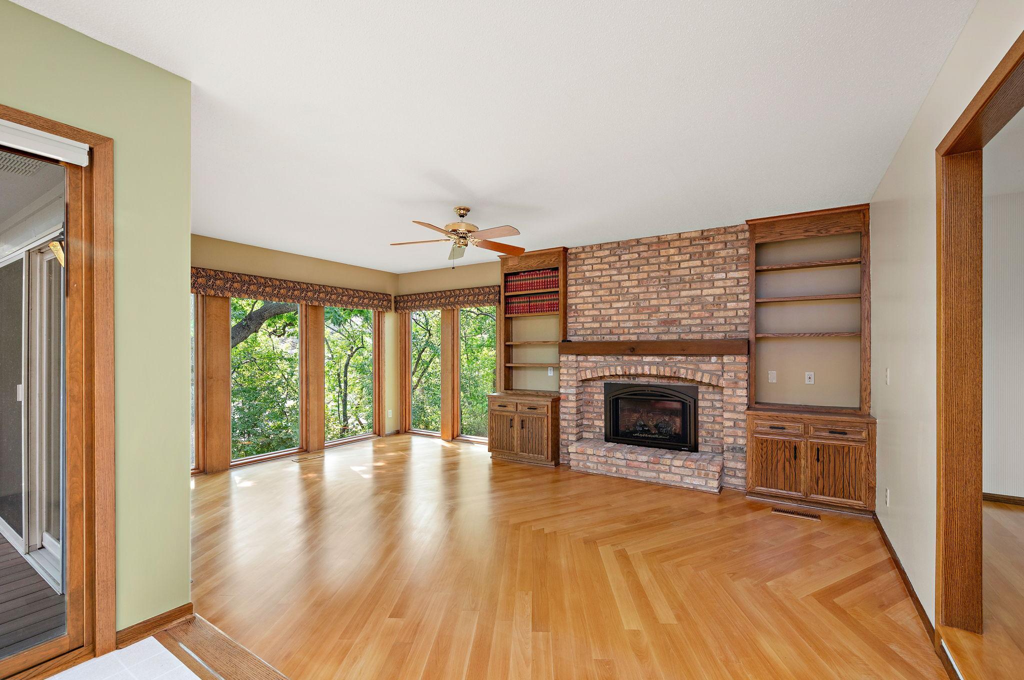 5-web-or-mls-12050-48th-ave-n.jpg
