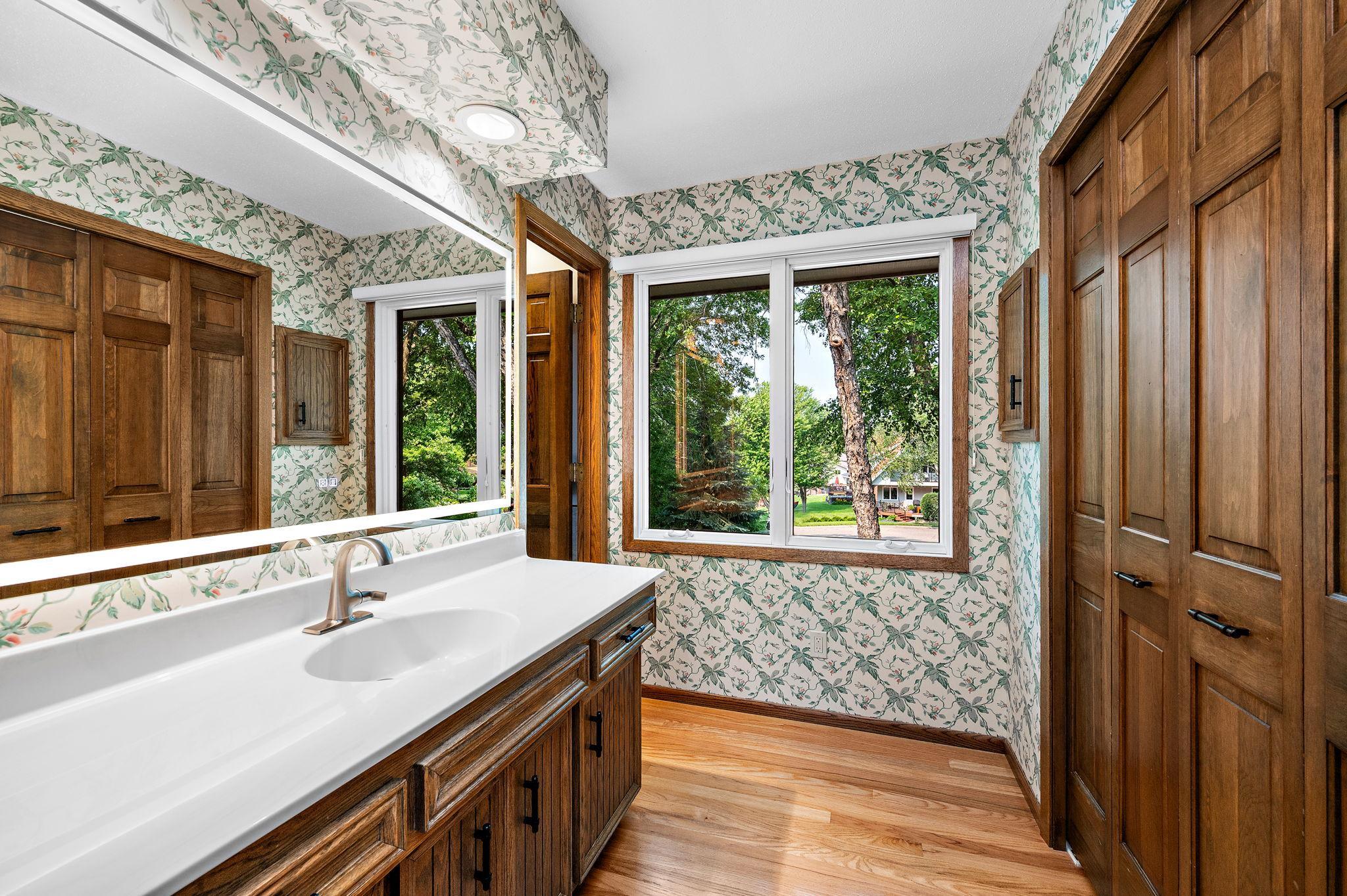 22-web-or-mls-12050-48th-ave-n.jpg