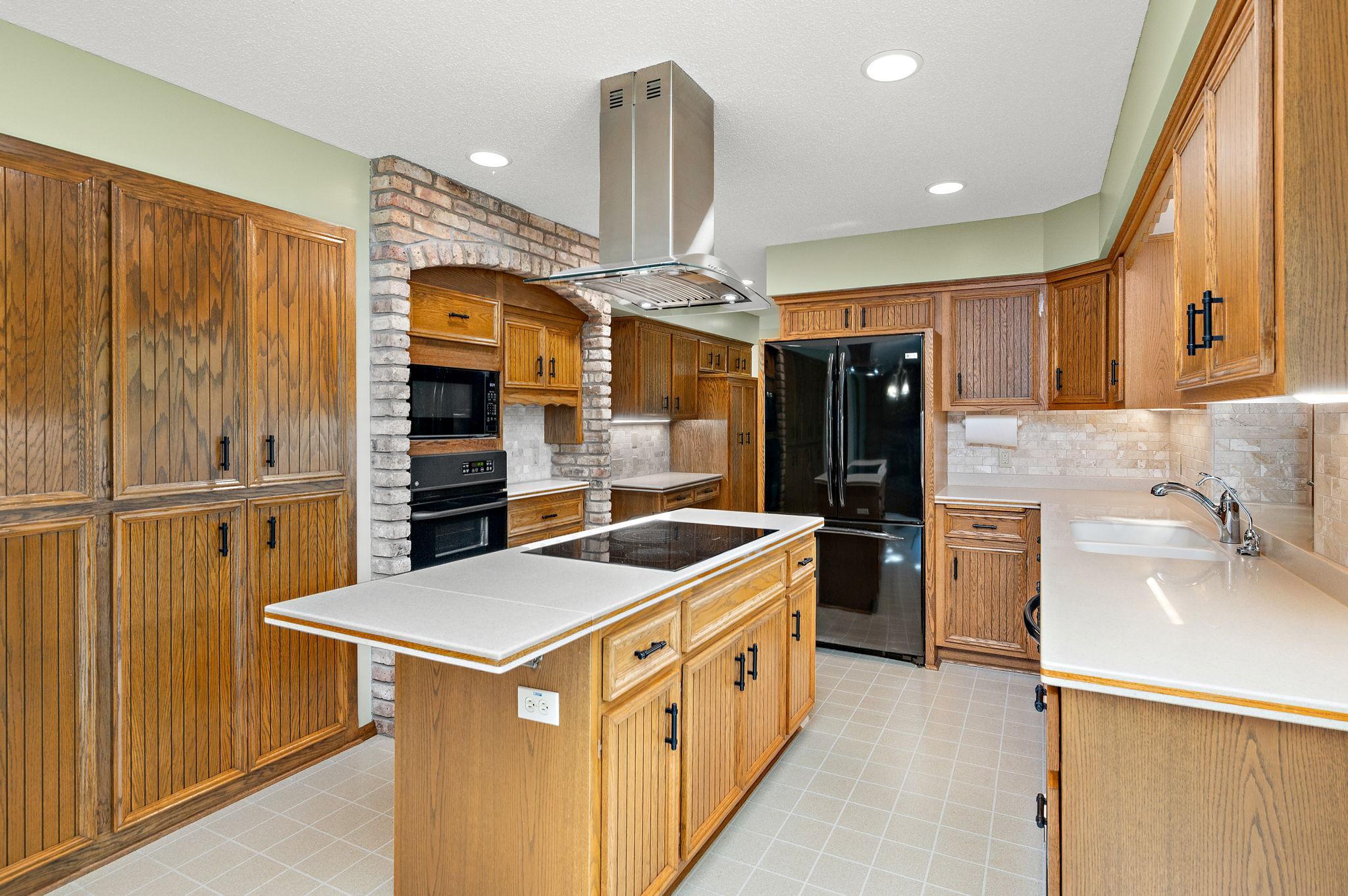 10-web-or-mls-12050-48th-ave-n.jpg